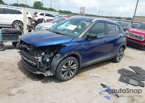 2018 Nissan Kicks Sr z USA, uszkodzony, nr VIN 3N1CP5CU5JL511960